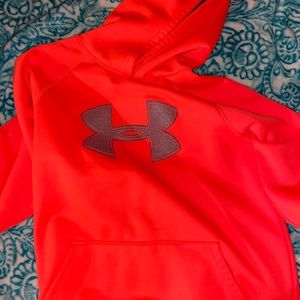 Under Armour pullover